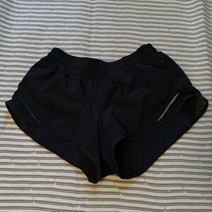 Lululemon 2.5” Hotty Hot Shorts